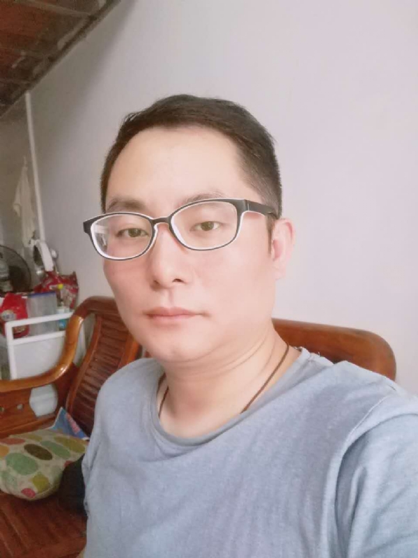 流星的尾巴的第一张照片--华安婚介网