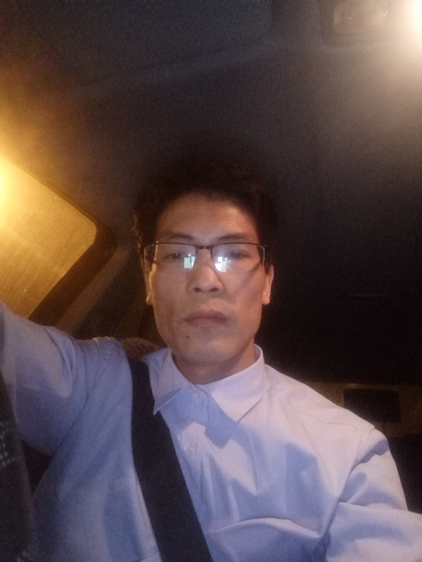爱也要以诚相待的第三张照片--华安婚介网