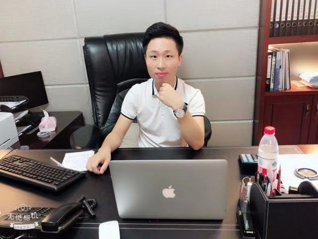 追梦的第一张照片--华安婚介网