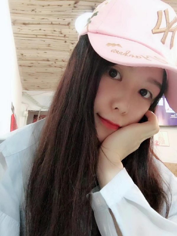 丹丹的第一张照片--华安婚介网