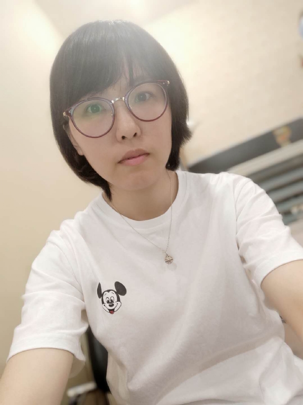 至简至繁的第一张照片--华安婚介网