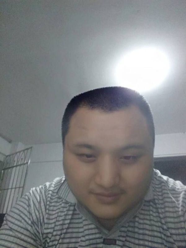 我在机场等艘船的第一张照片--华安婚介网