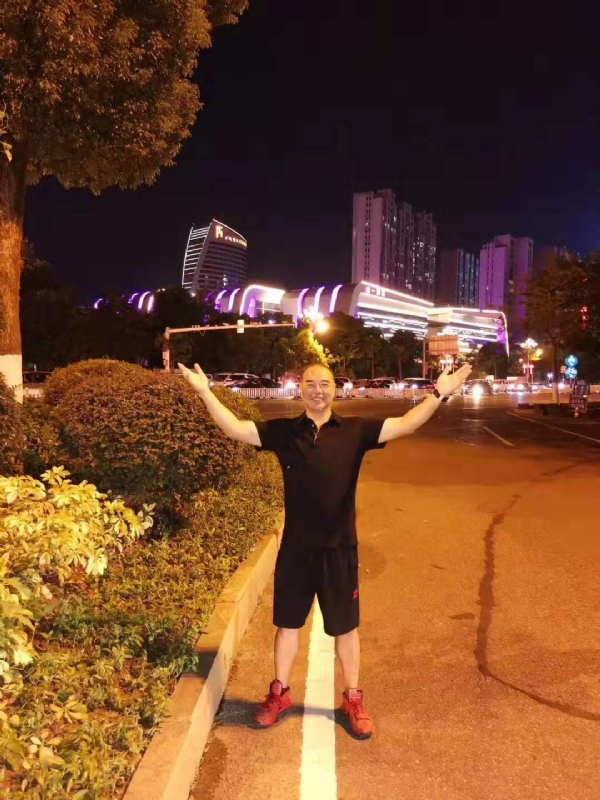 李国伟的第二张照片--华安婚介网