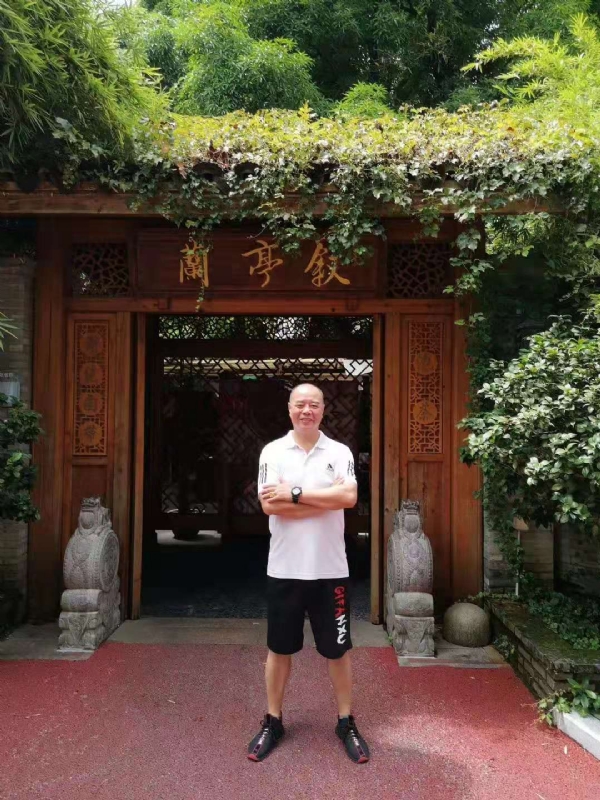 李国伟的第四张照片--华安婚介网