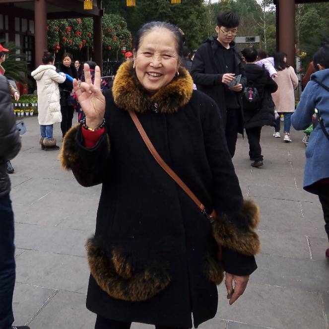 刘刘的第一张照片--华安婚介网