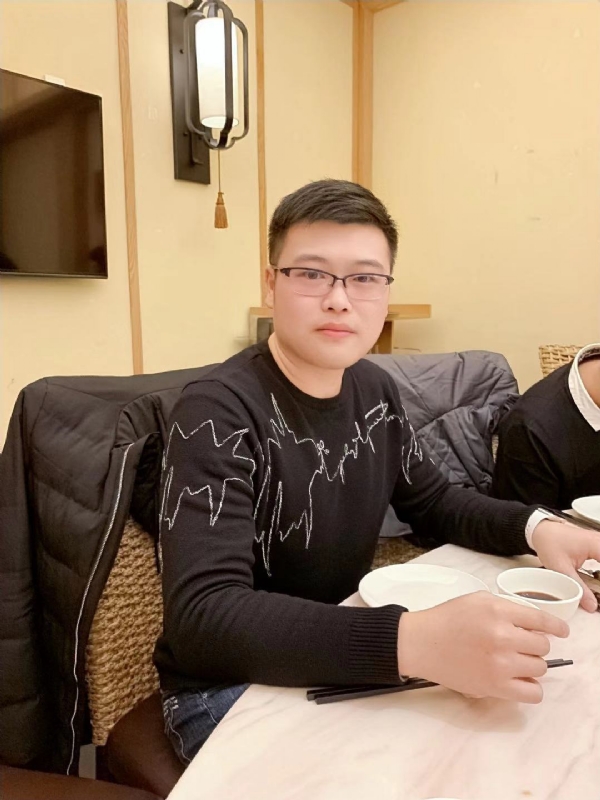 YIDA的第一张照片--华安婚介网