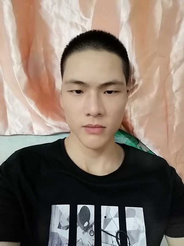 啊猫的第一张照片--华安婚介网