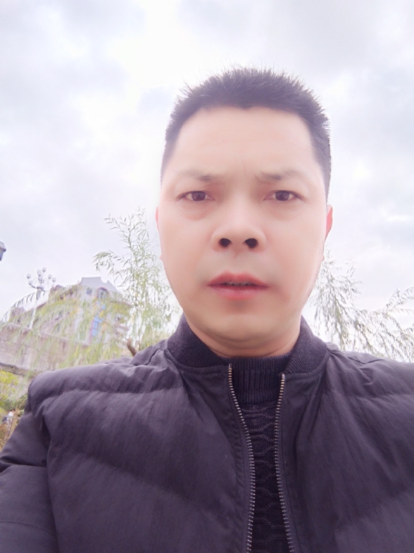 随缘的第一张照片--华安婚介网