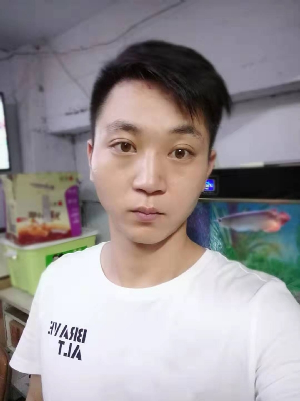 七秒记忆的第一张照片--华安婚介网