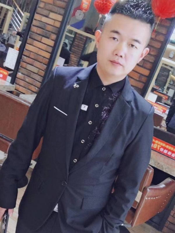 相伴到老的第一张照片--华安婚介网