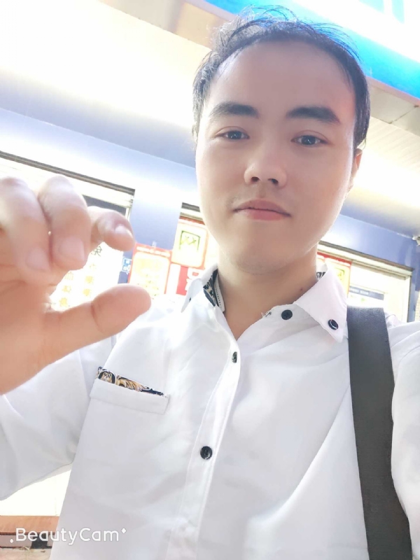 开心就好的第一张照片--华安婚介网
