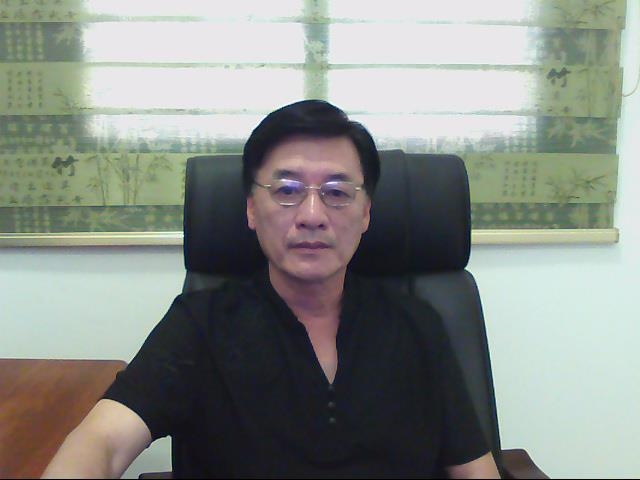 凡人老黄的第一张照片--华安婚介网