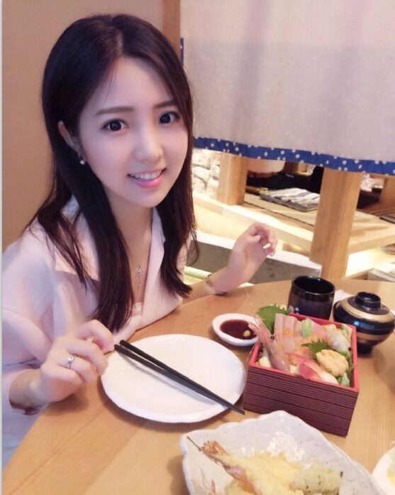 梦想成假的第三张照片--华安婚介网