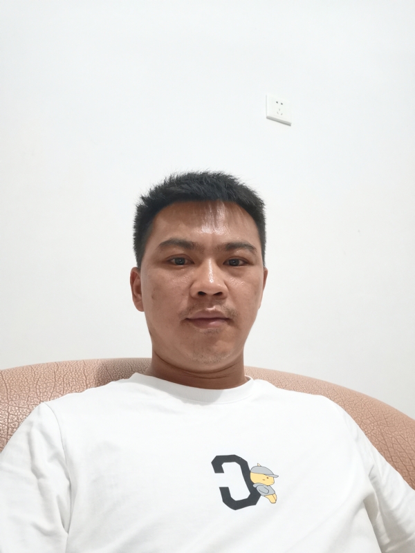 冰封的第一张照片--华安婚介网