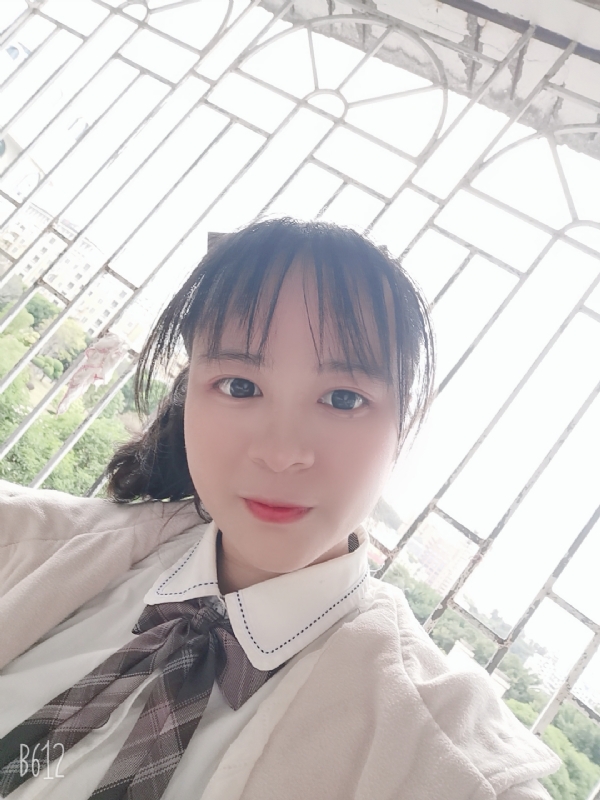 倩倩的第一张照片--华安婚介网