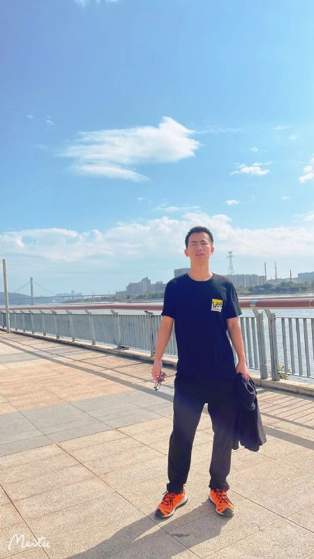 小螃蟹的第一张照片--华安婚介网