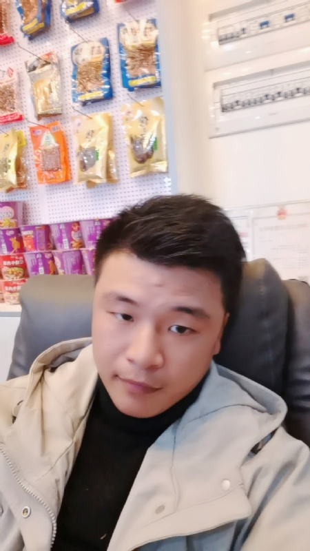 小宇的第一张照片--华安婚介网