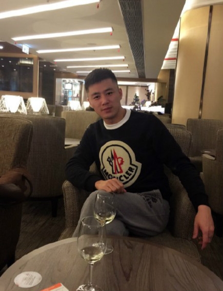 吴辉的第一张照片--华安婚介网