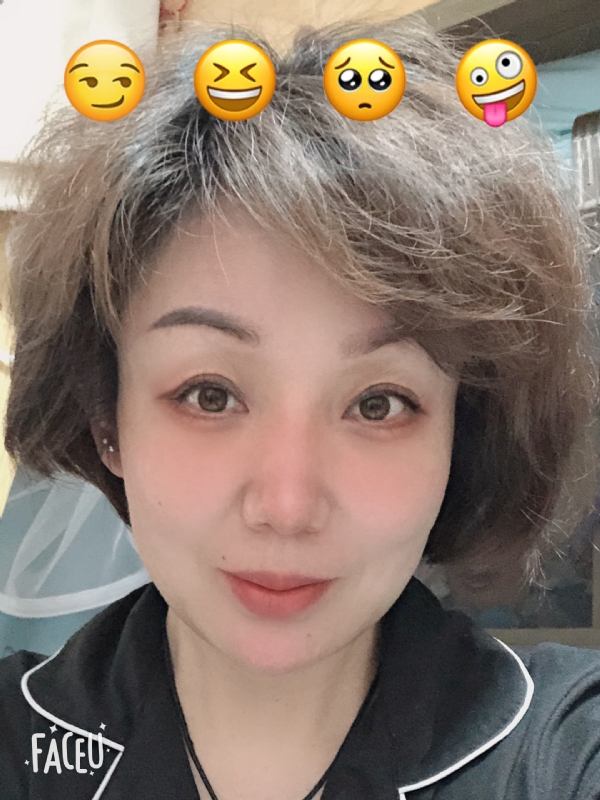 飘拂的第一张照片--华安婚介网