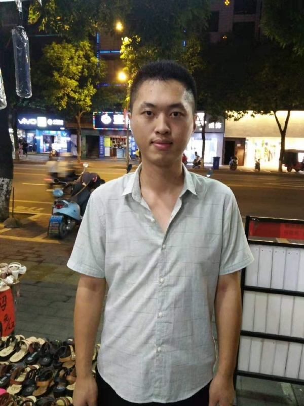 单身的雄鹰的第一张照片--华安婚介网