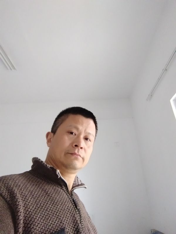 无云的第一张照片--华安婚介网