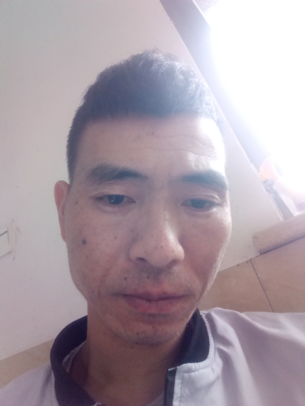 想你的夜的第一张照片--华安婚介网