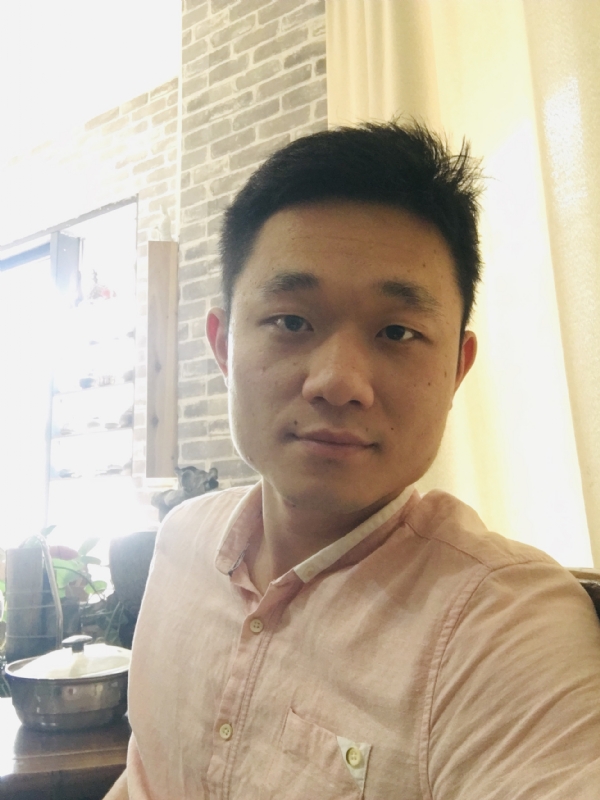 落落大方的第二张照片--华安婚介网