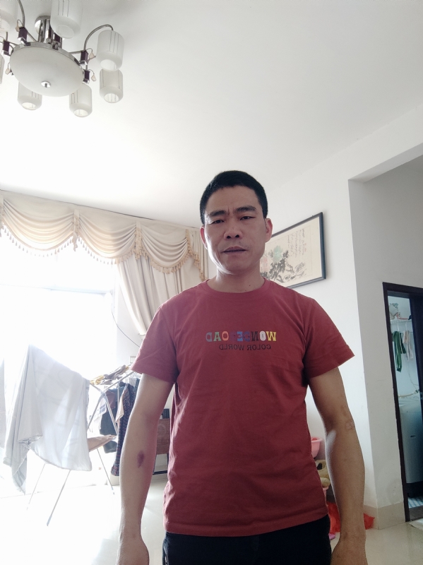 再回首的第二张照片--华安婚介网