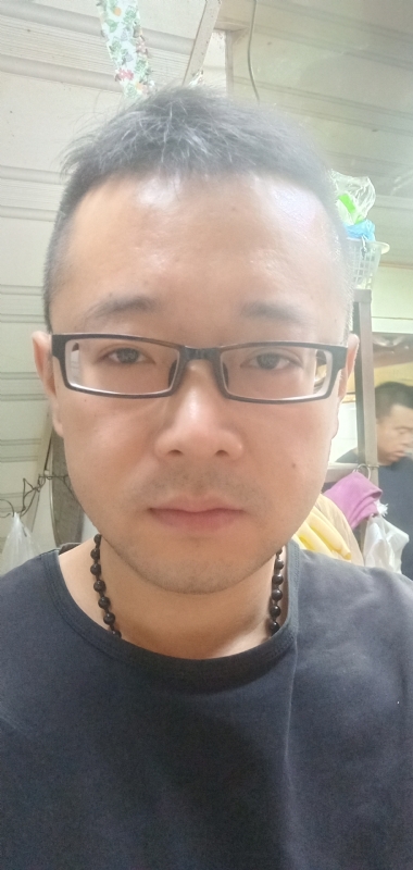 雅痞的第二张照片--华安婚介网
