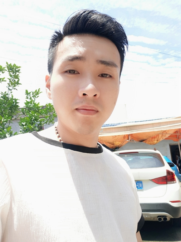 人间烟火的第一张照片--华安婚介网