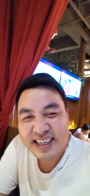 泉哥的第一张照片--华安婚介网