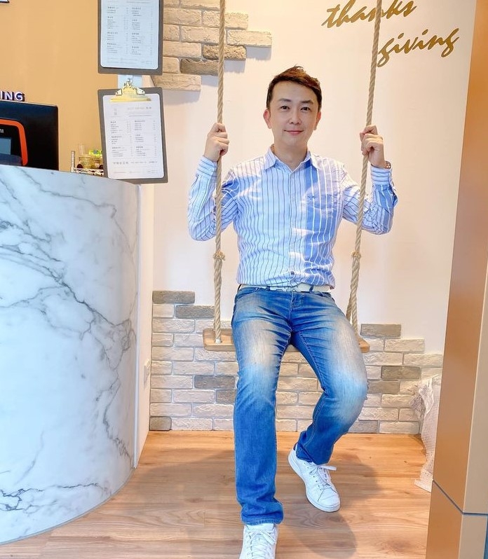 陈道明的第四张照片--华安婚介网