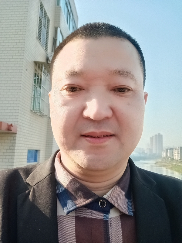 曾经受伤的心灵的第二张照片--华安婚介网