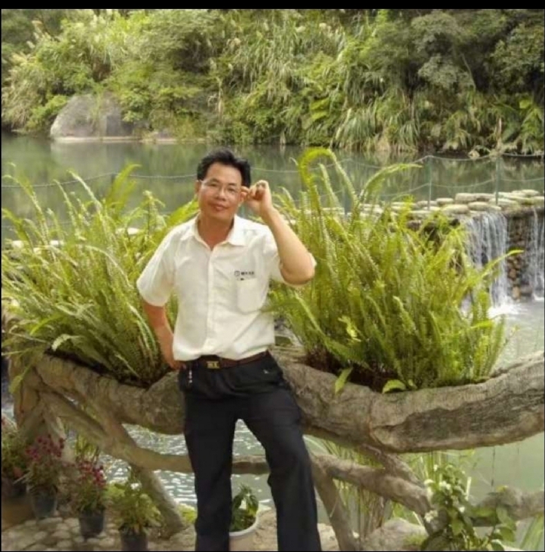有高度才有格局的第一张照片--华安婚介网