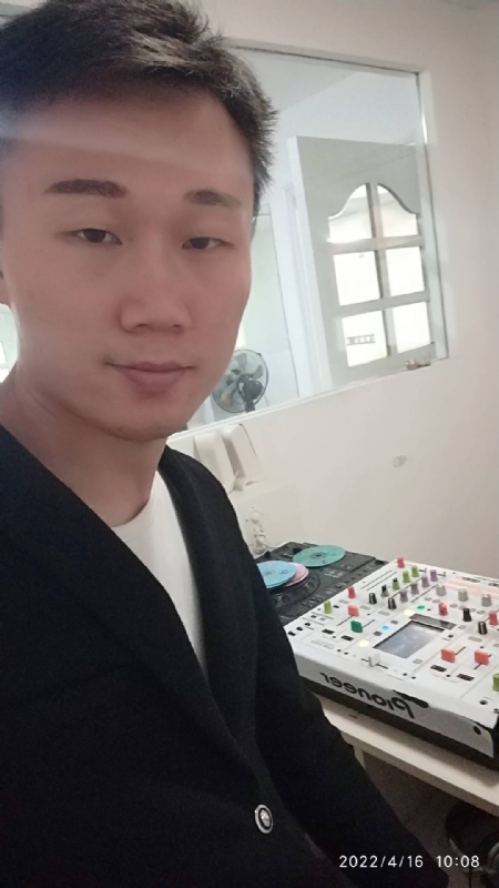 林锋的第二张照片--华安婚介网