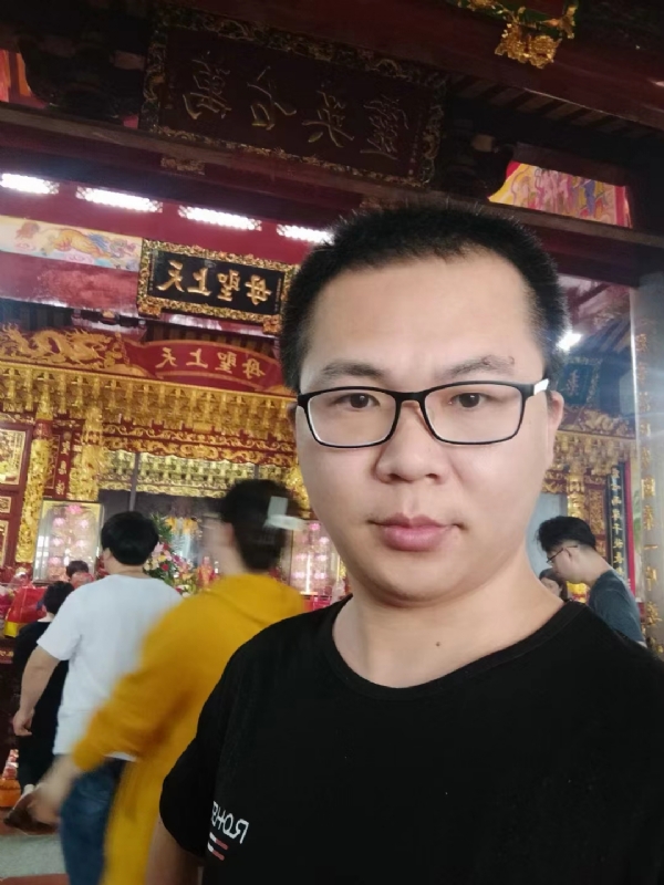 天哥的第一张照片--华安婚介网