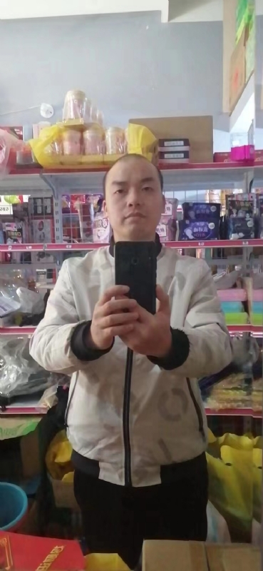 便利店的第一张照片--华安婚介网