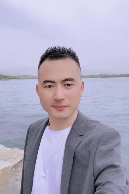 一往情深的第一张照片--华安婚介网