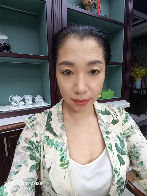 仝馨的第三张照片--华安婚介网