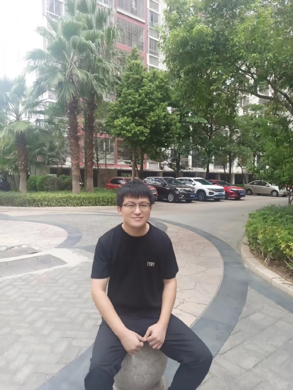 等闲的第三张照片--华安婚介网