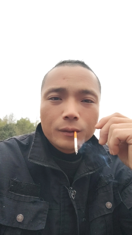 伯爵的第一张照片--华安婚介网