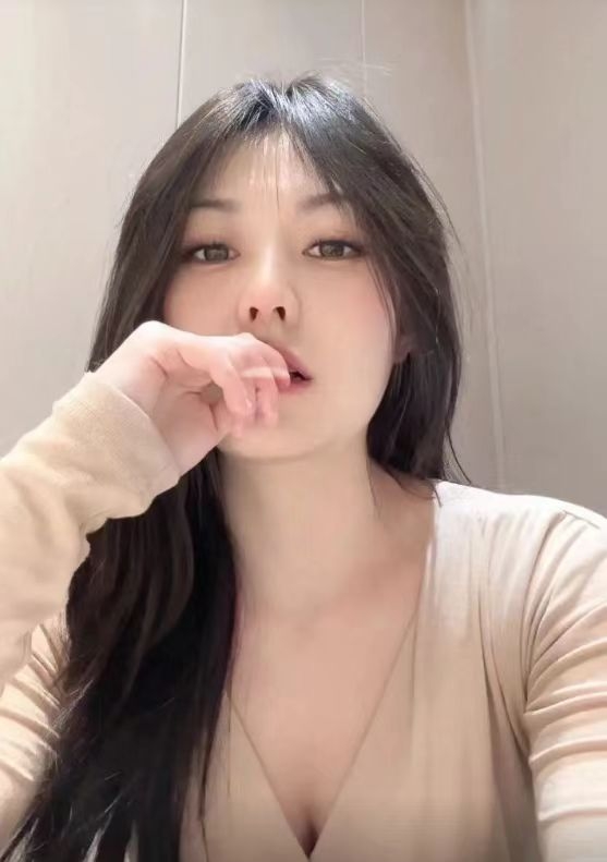勾人心魂大美人的第一张照片--华安婚介网