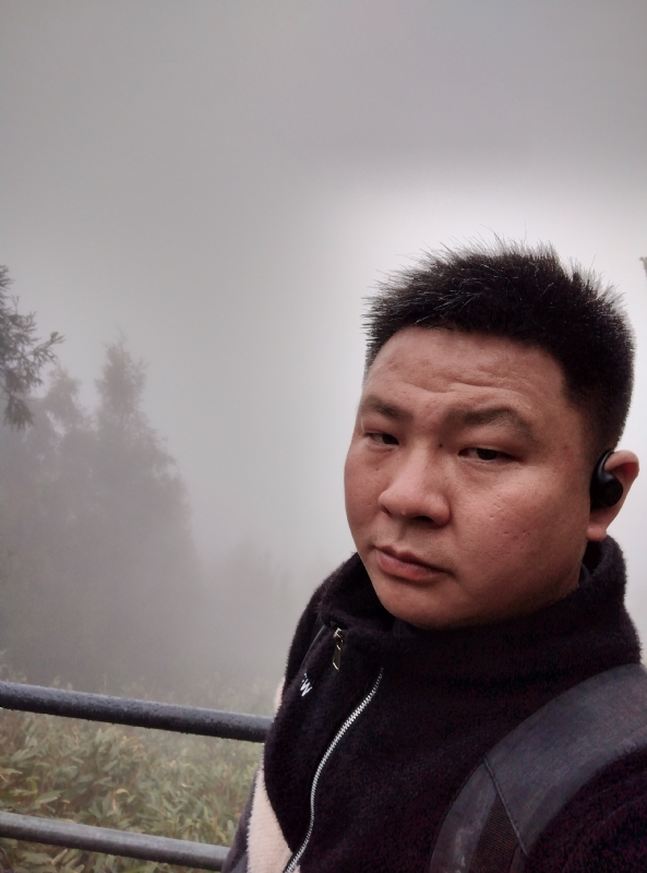 何何何的第一张照片--华安婚介网