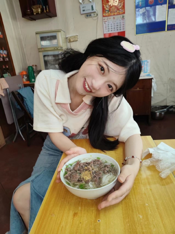 甜果的第二张照片--华安婚介网