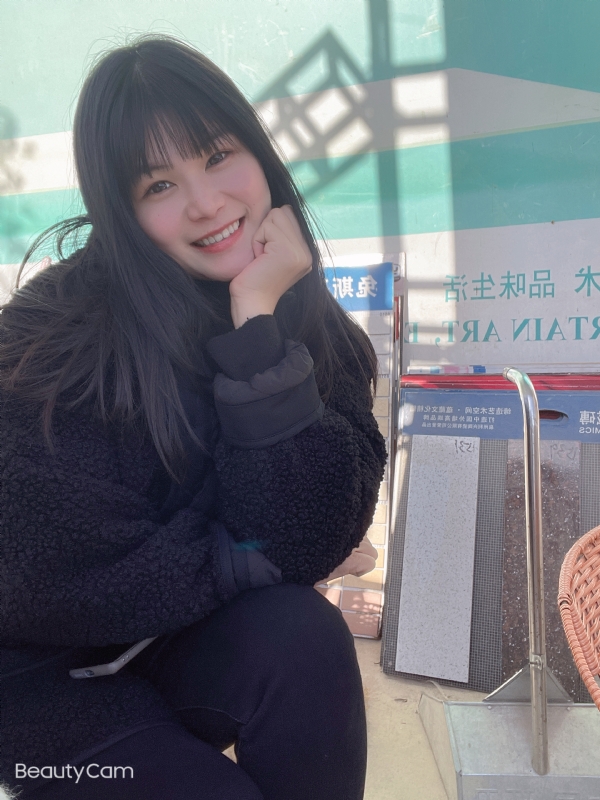 咪咪的第一张照片--华安婚介网