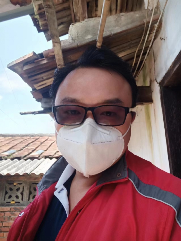 如影随形的第一张照片--华安婚介网