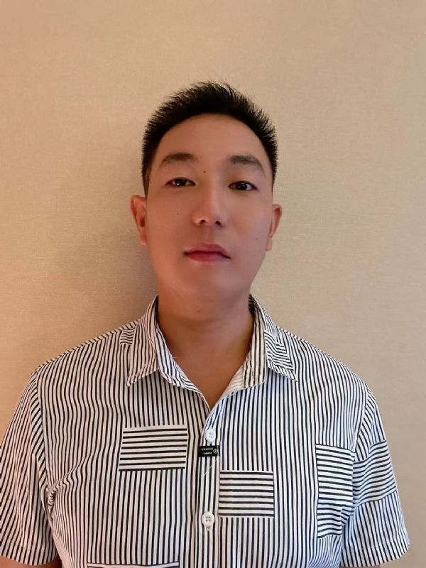 陈先生的第三张照片--华安婚介网