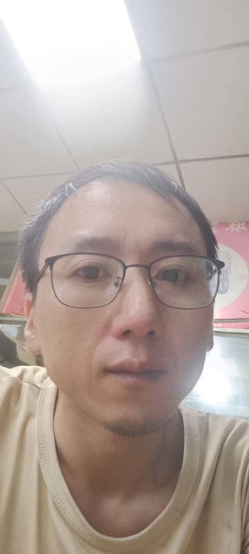 想胖的瘦子的第一张照片--华安婚介网