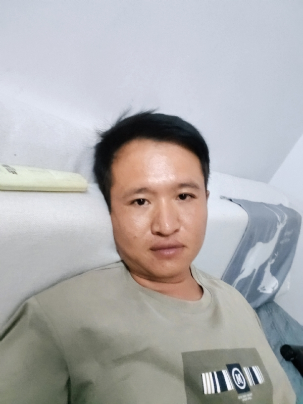 陌生人的第三张照片--华安婚介网