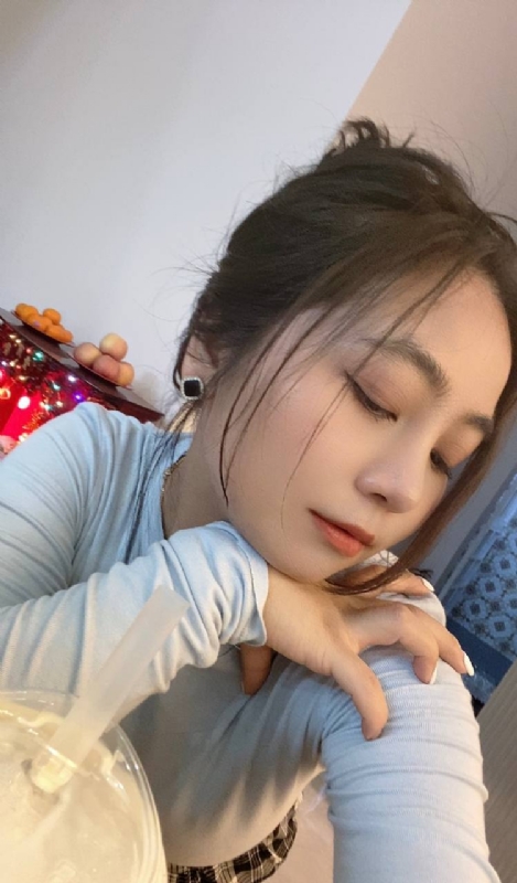 艳秋的第一张照片--华安婚介网